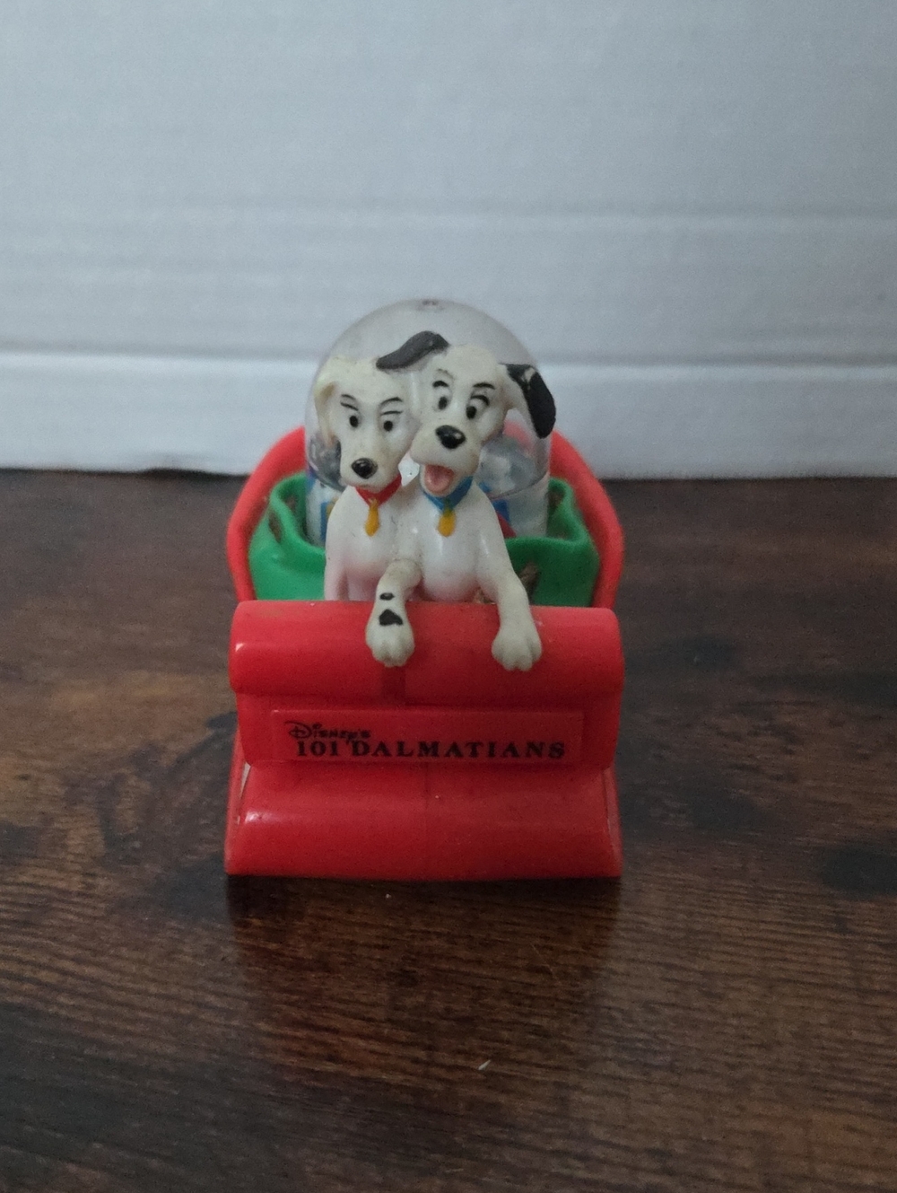 vintage 1996 McDonald's Disney 101 Dalmatians Christmas Sleigh Snow Globe toy